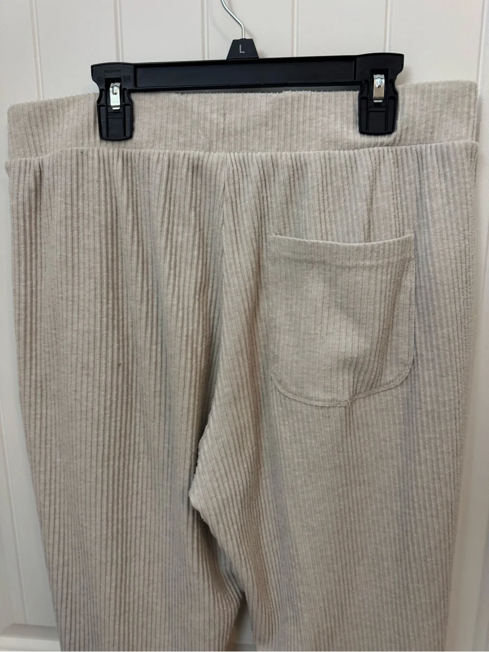 Alo Yoga Ribbed Lounge Jogger Sweatpants Women’s Large Oatmeal Cream Cozy -F - Picture 6 of 6